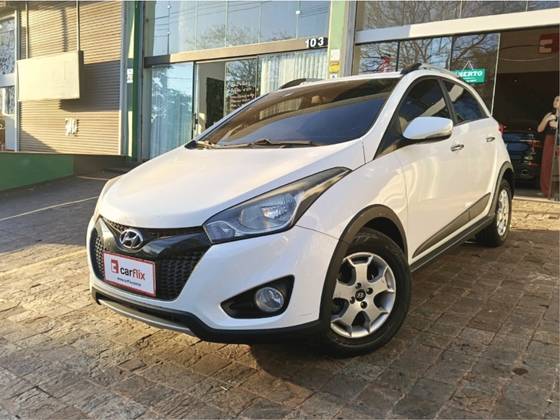 HYUNDAI HB20X 1.6 16V PREMIUM FLEX 4P AUTOMÁTICO HYUNDAI HB20X 1.6 16V PREMIUM FLEX 4P AUTOMÁTICO